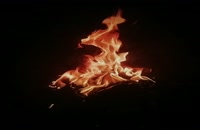 ویدیو فوتیج آتش در نور شب