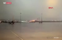 لحظه از دست دادن کنترل هواپیما از باند فرودگاه ترکیه