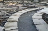 اجرای آبنما و آبشار جوب برکه باسنگهای ورقه ای کوهی ۰۹۱۲۴۰۲۶۵۴۵