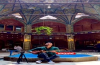 هنرنمایی علی قمصری با تار ایرانی در بازار قیصریه اصفهان