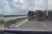 واژگونی ناگهانی کامیون