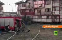 برخورد صاعقه یک ساختمان را به آتش کشید