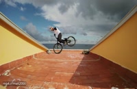دوچرخه سواری حرفه ای در پشت بام