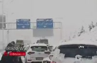 برف شدید بر ماشین‌ های آزادراه پردیس