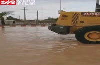 شهر زهکلوت زیر آب رفت/ فقط یک لودر برای امدادرسانی