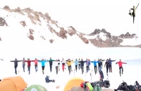 رقص معروف آذری بر فراز قله سبلان توسط گروه آیلان