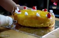 آموزش کیک اناناس با تزئین توت فرنگی