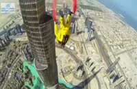 سقوط آزاد از روی بلندترین آسمان خراش جهان در دبی ???????? ‌